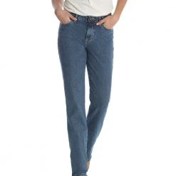WOMEN'S WRANGLER® COWBOY CUT® SLIM FIT STRETCH JEAN