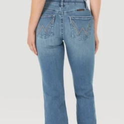 WOMENS Women's Wrangler Ultimate Riding Q-Baby Jeans
